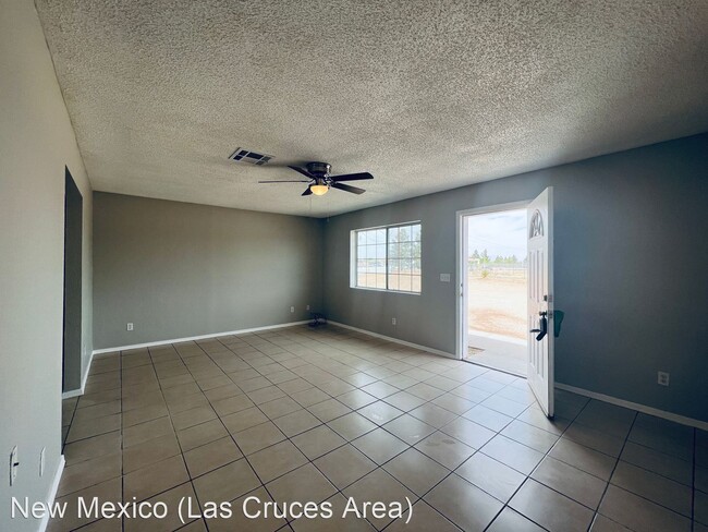 Building Photo - 2 br, 1 bath House - 917 Mesilla Dr.