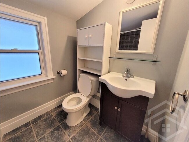Photo du bâtiment - Quiet 1-Bedroom in Tillsonburg!!