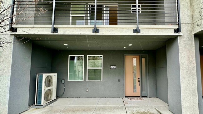 Building Photo - 6583 Vision Ct