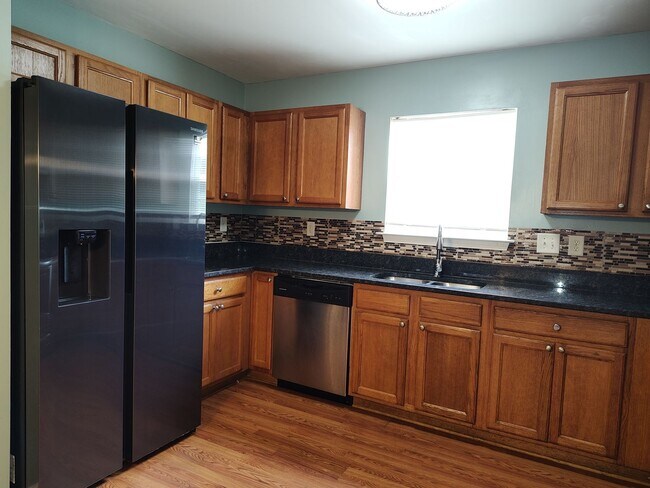 Foto del edificio - 5226 Beam Lake Dr
