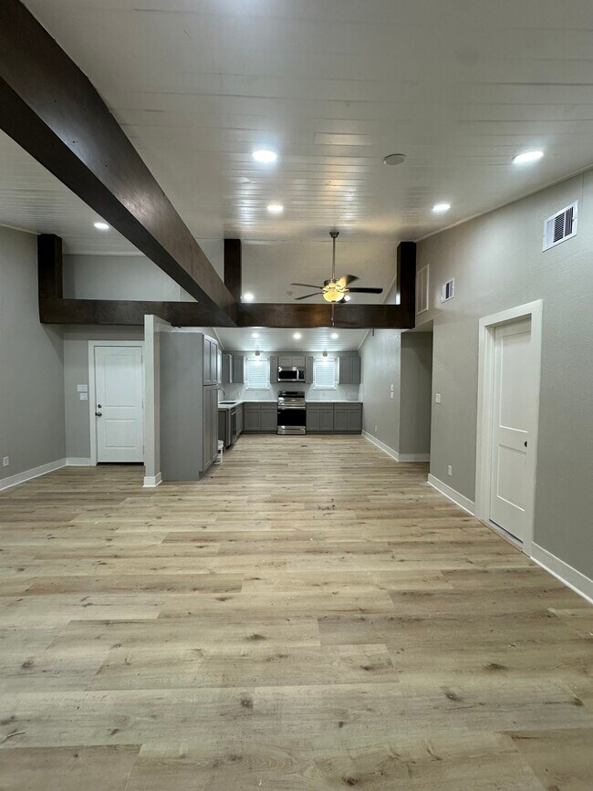 Foto del edificio - 8223 Wallis St