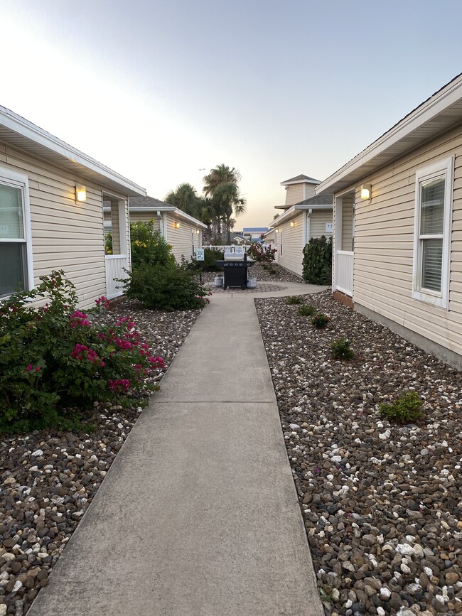 Building Photo - 15209 S Padre Island Dr