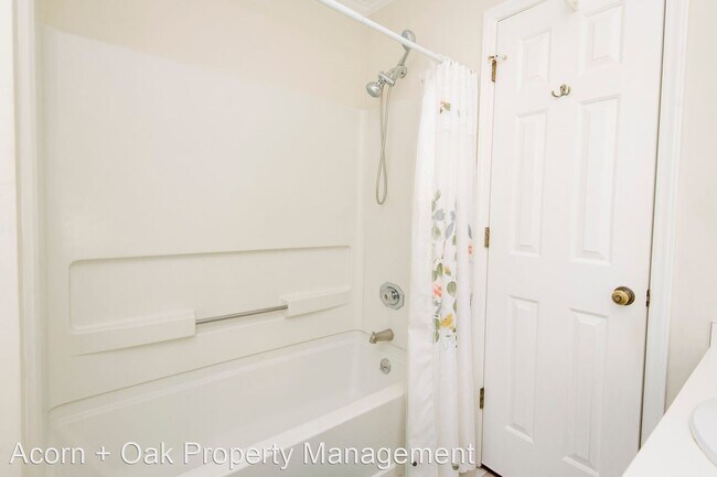 Building Photo - 3 br, 2 bath House - 5821 Iris Lake Ct