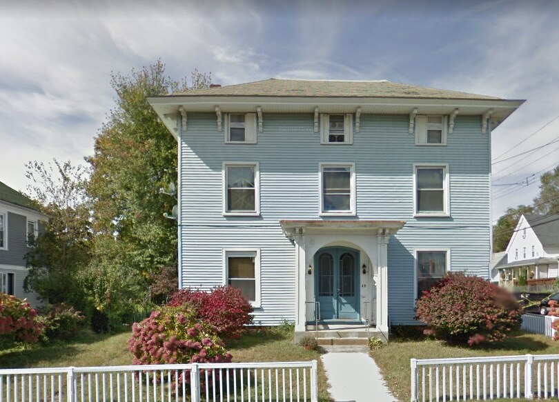Primary Photo - 40 Hobart Ave