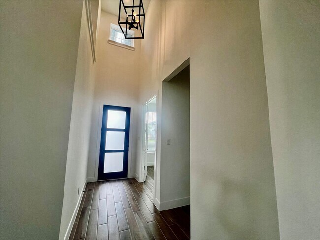 Foto del edificio - 1207 Watermont Dr