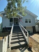 Building Photo - 505 N 5th St