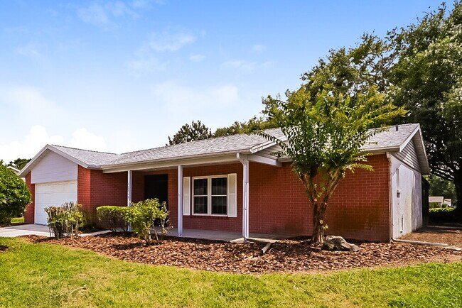 Building Photo - 12826 Tallowood Dr