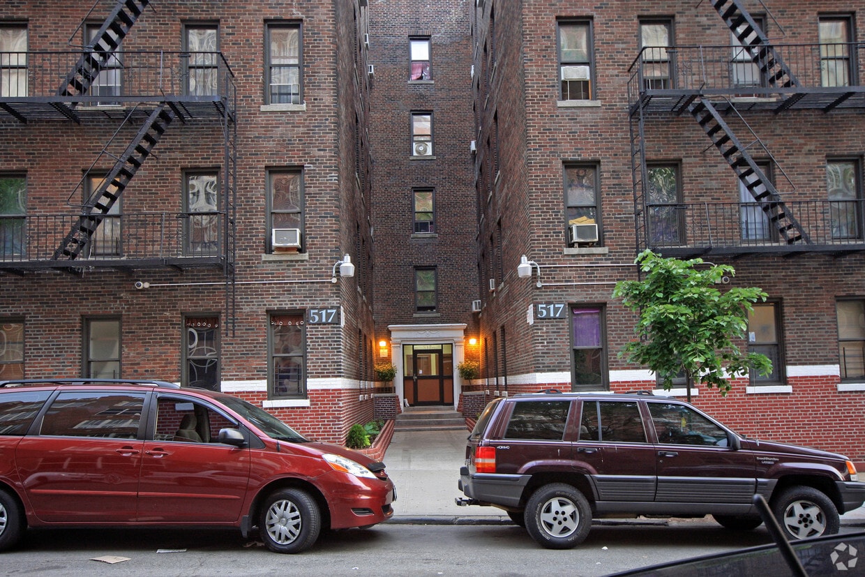Building Photo - 517-525 W 212th St