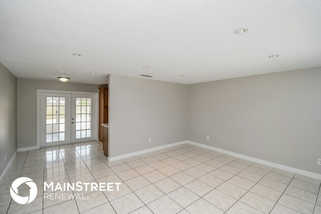 Building Photo - 11848 Minford Cir S