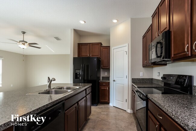 Building Photo - 7317 Tiger Trail Ct