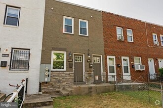 Building Photo - 1705 Montello Ave NE