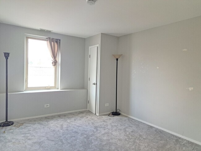 Foto del edificio - 6337 Roosevelt Rd