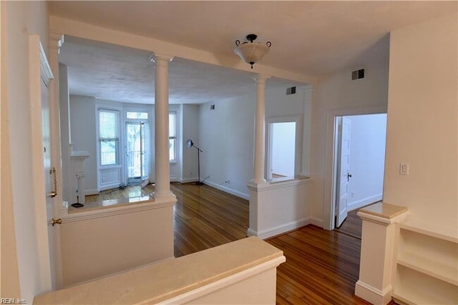 Photo - 1009 Colonial Ave Apartment
