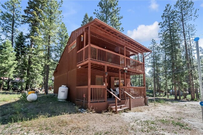 Building Photo - 4530 Aspen Ave
