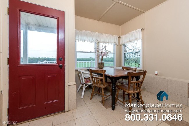 Foto del edificio - 8520 78th Ave W