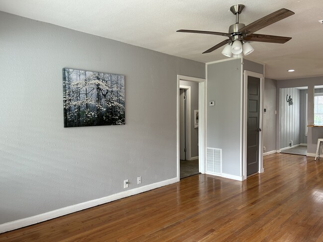 Building Photo - 264 Lemur Dr