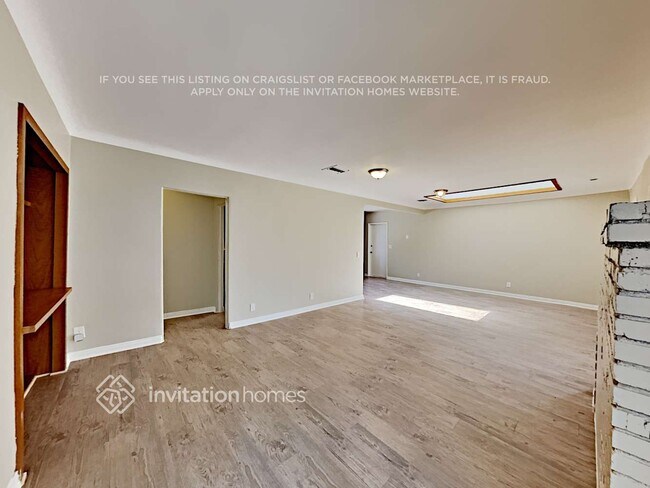 Foto del edificio - 14205 Haynes St