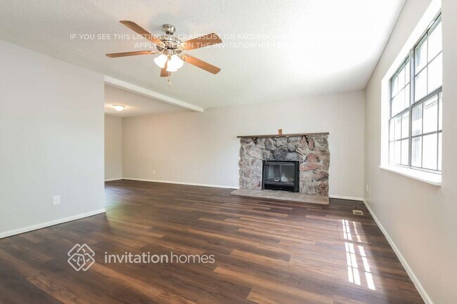 Foto del edificio - 3233 W 133rd Ave