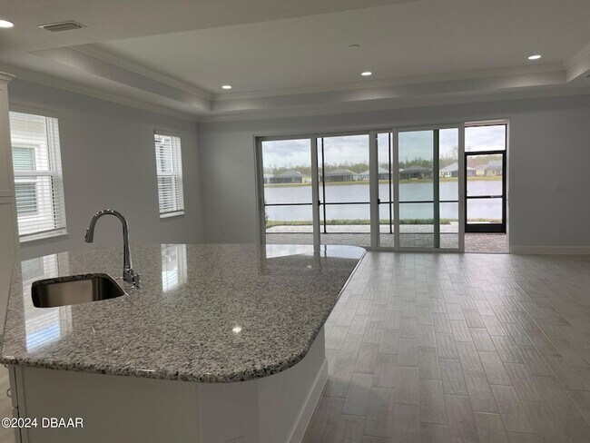 Foto del edificio - 818 Bama Breeze Dr