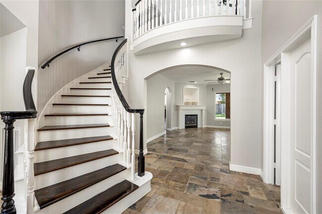 Foto del edificio - 931 Chisel Point Dr