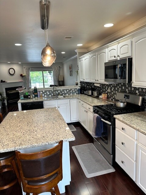 Kitchen - 229 Colt St