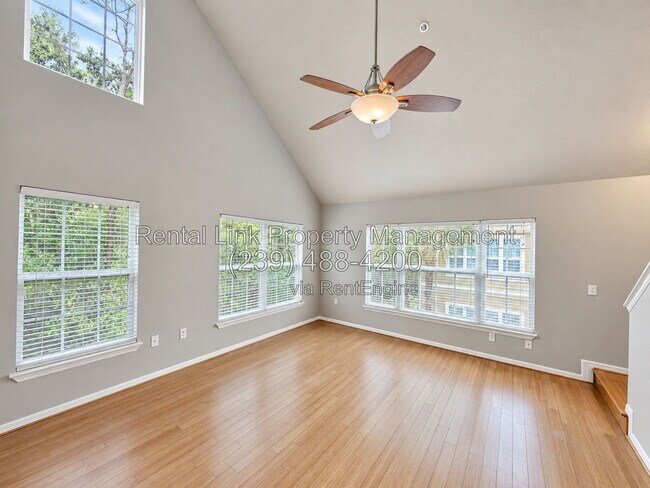 Building Photo - 5541 Rosehill Rd