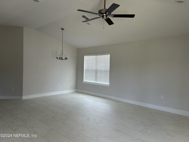 Building Photo - 3152 Laurel Springs Dr