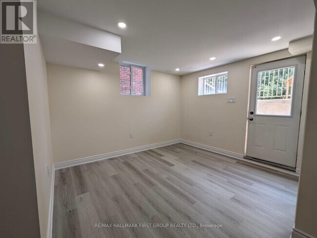 Building Photo - 1212 Shankel Rd