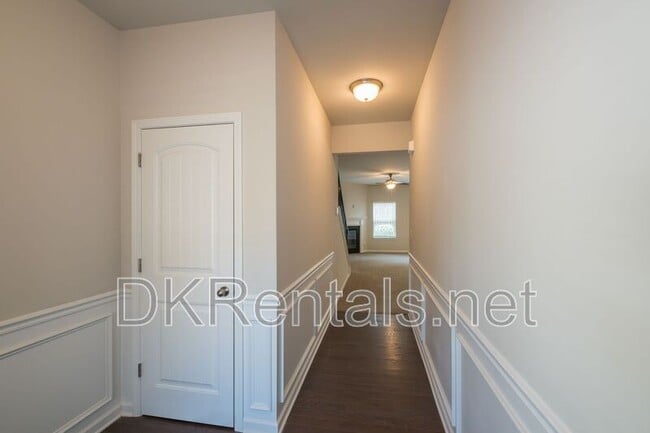 Building Photo - 2666 Pointcrest Way