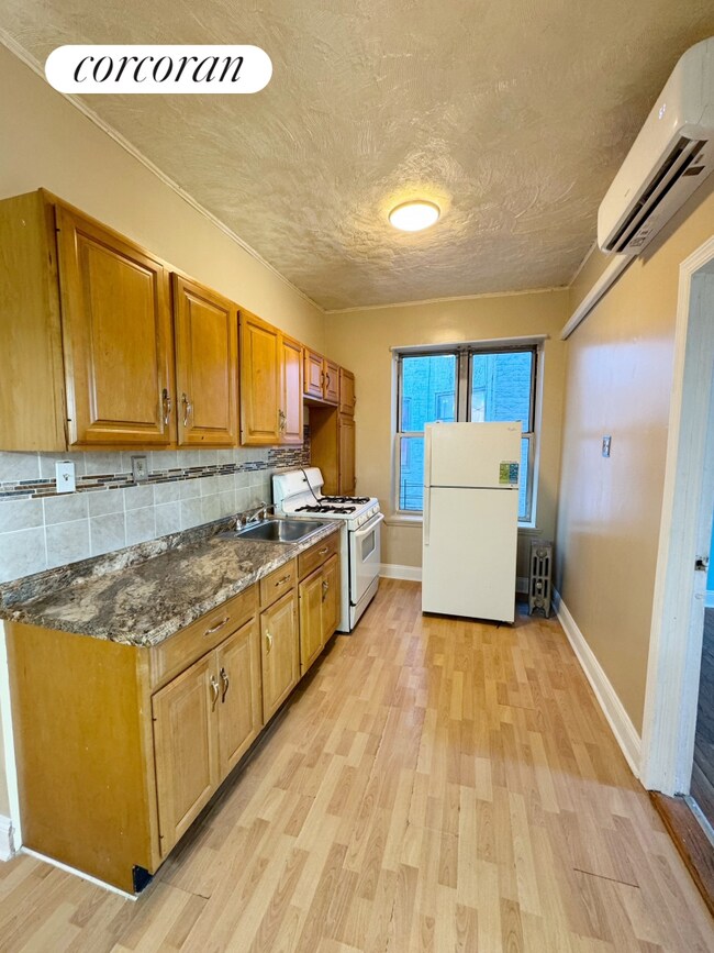 150 Rockaway Pkwy Unit 2R, Brooklyn, NY 11212 Room for Rent in