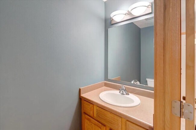 Foto del edificio - 1406 Dewberry Dr