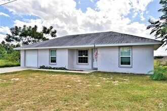 Building Photo - 140 Weeping Willow Rd
