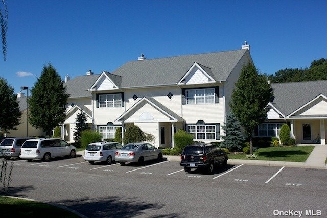 Primary Photo - 403 Centre Ct