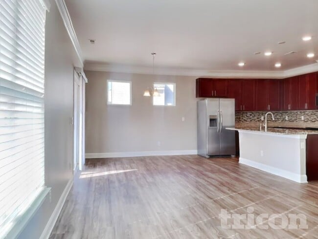 Foto del edificio - 225 Highview Dr