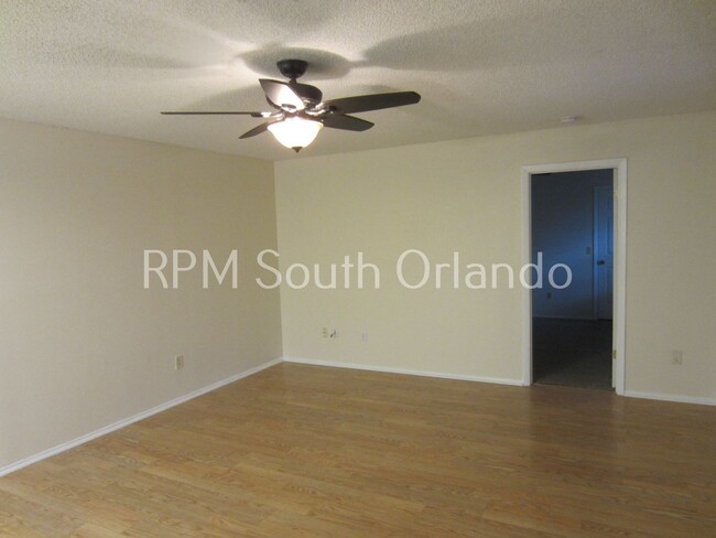 Building Photo - Great location! 2nd floor condo in Winter ...