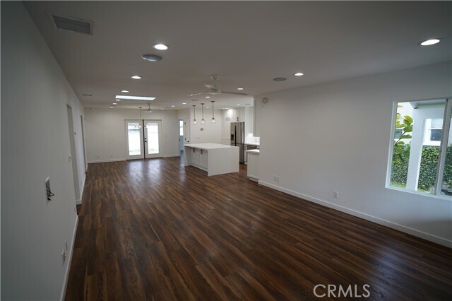 Foto del edificio - 4466 Sherman Oaks Cir