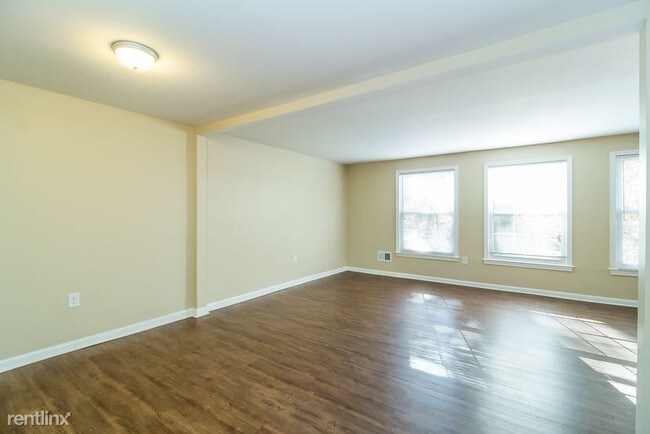 Building Photo - 1488 Potomac Heights Dr