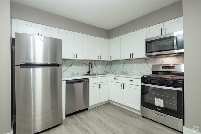 2BR, 1BA - 850SF - Magnolia - The Ridge Apartments