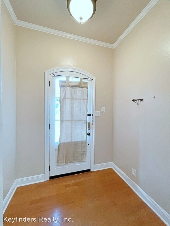Building Photo - 3 br, 2 bath House - 15335 High Woods Dr