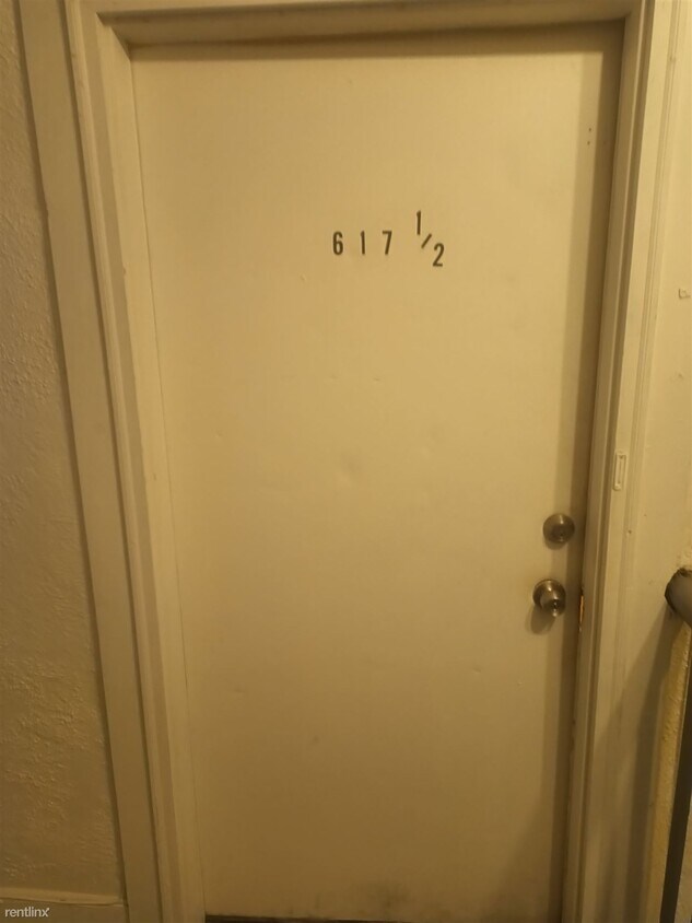 Primary Photo - 2 br, 1 bath House - 615 North Main Street...