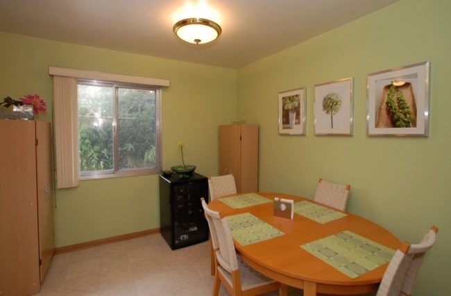  - 3833 S 76th St