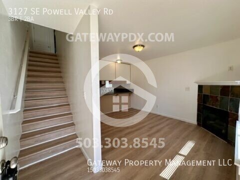 Foto del edificio - 3127 SE Powell Valley Rd