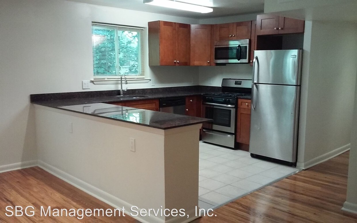 Primary Photo - 126 W Allens Ln
