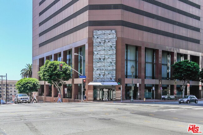 Foto del edificio - 1100 Wilshire Blvd