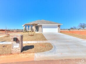 Building Photo - 4101 Lynford Ln