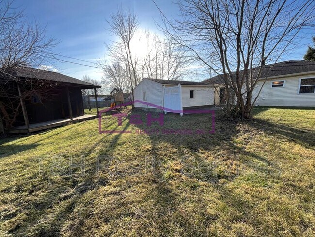 Foto del edificio - 3610 Winings Ave