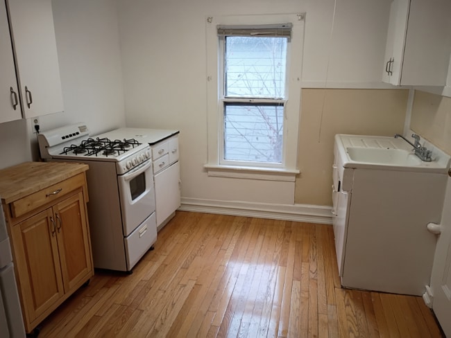 Building Photo - 6 Serrell Ave