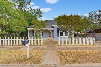 Building Photo - 1518 N 17th St