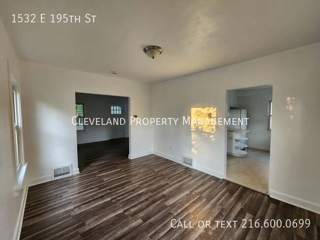 Building Photo - 1532 E 195th St