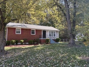 Building Photo - 7910 Beechnut Rd
